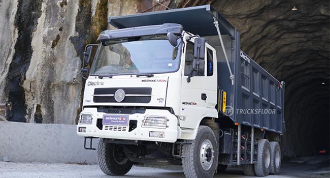 Olectra 18 Cum / Box Body Truck Price in India, 2026 | Mileage ...